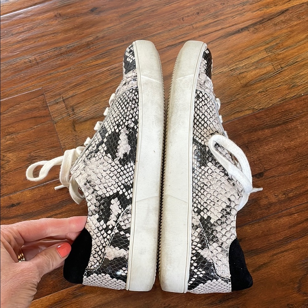 Naturalizer Leather Black and White Snake Pattern Sneakers- 7.5M EUC! - Picture 5 of 9